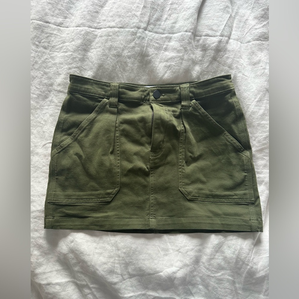 TNA Green Cargo Skirt
